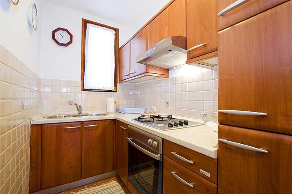 Apartments Si 罗维尼 外观 照片