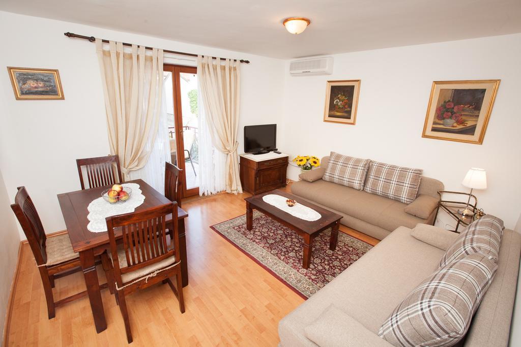 Apartments Si 罗维尼 外观 照片