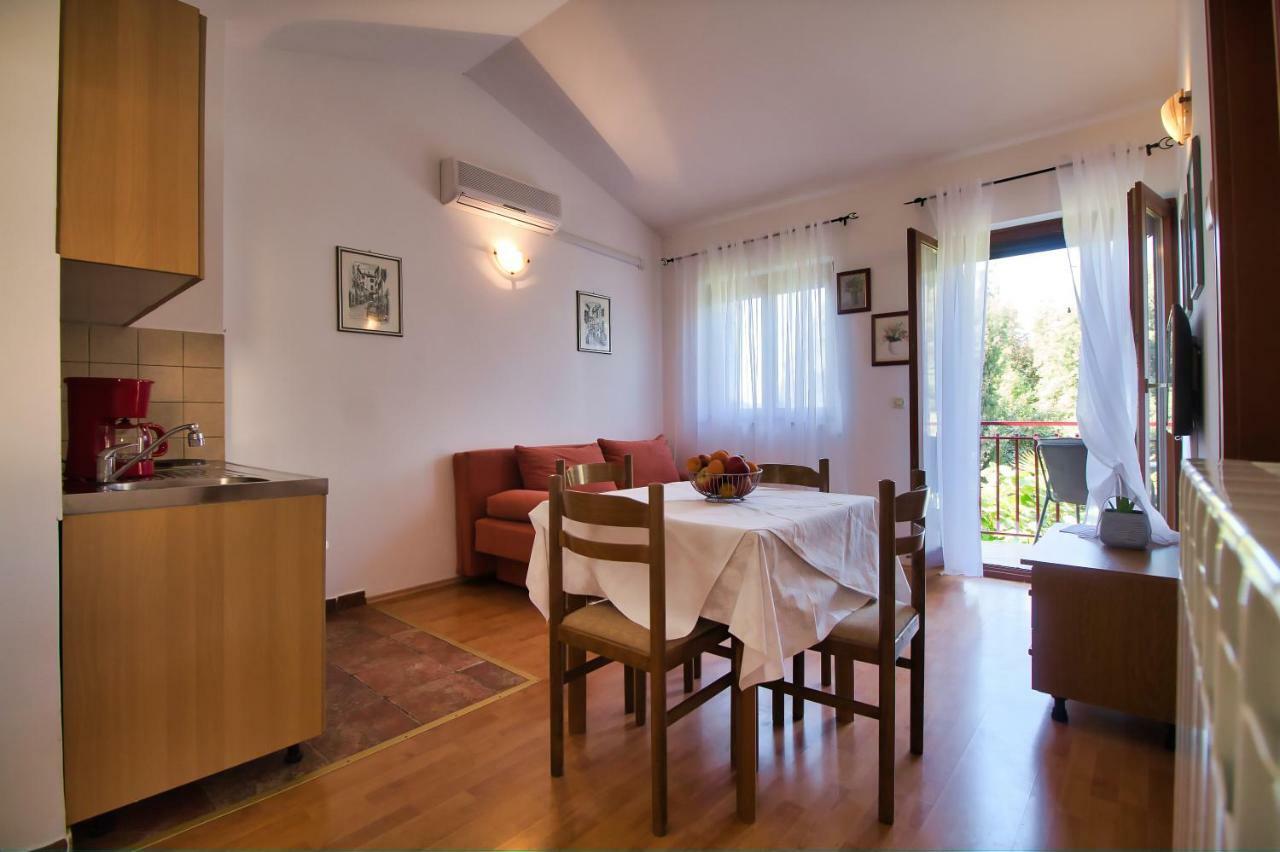 Apartments Si 罗维尼 外观 照片