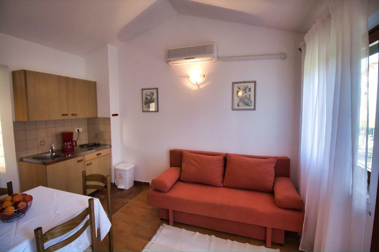 Apartments Si 罗维尼 外观 照片