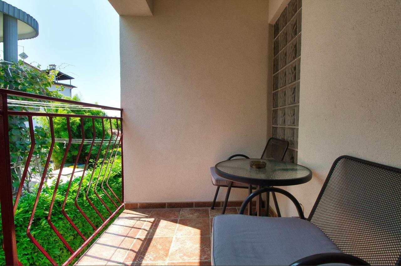 Apartments Si 罗维尼 外观 照片